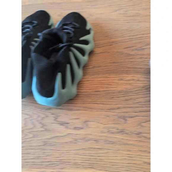 Dreamerz Cloud 450 Sneakers" Black &Blue-Sz 41 EU 8.5 US EUC - Picture 3 of 7